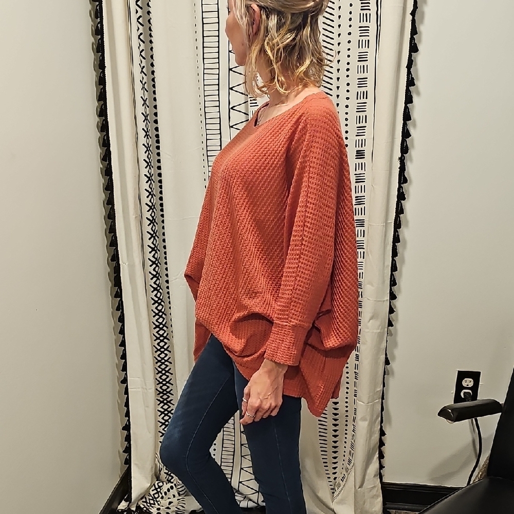 LA MIEL Women's Rust Knit Tunic Oversized Medium (Model is a x small)